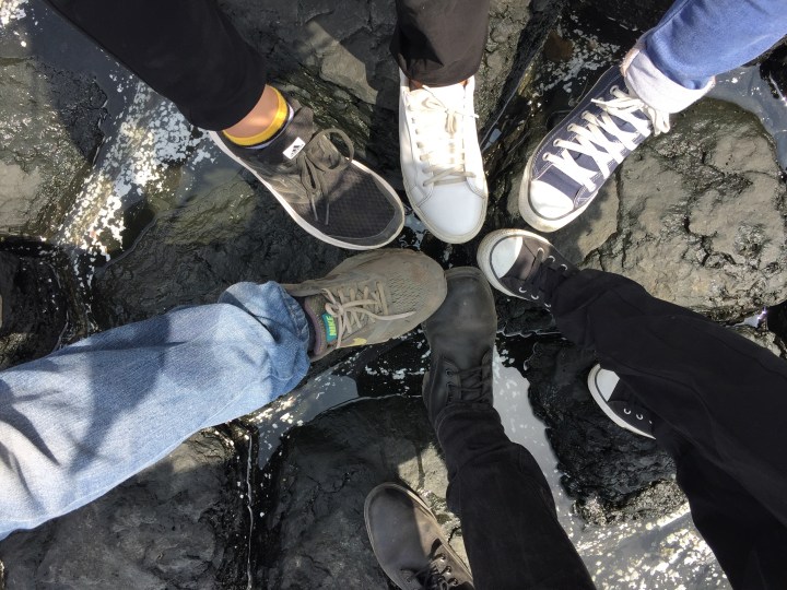 Anh em mình là một gia đình